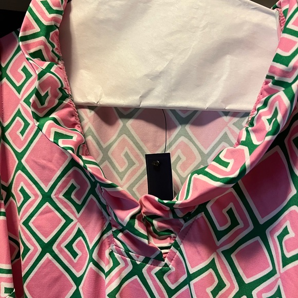 Crown and Ivy Garden Party sleeveless top - Picture 3 of 6